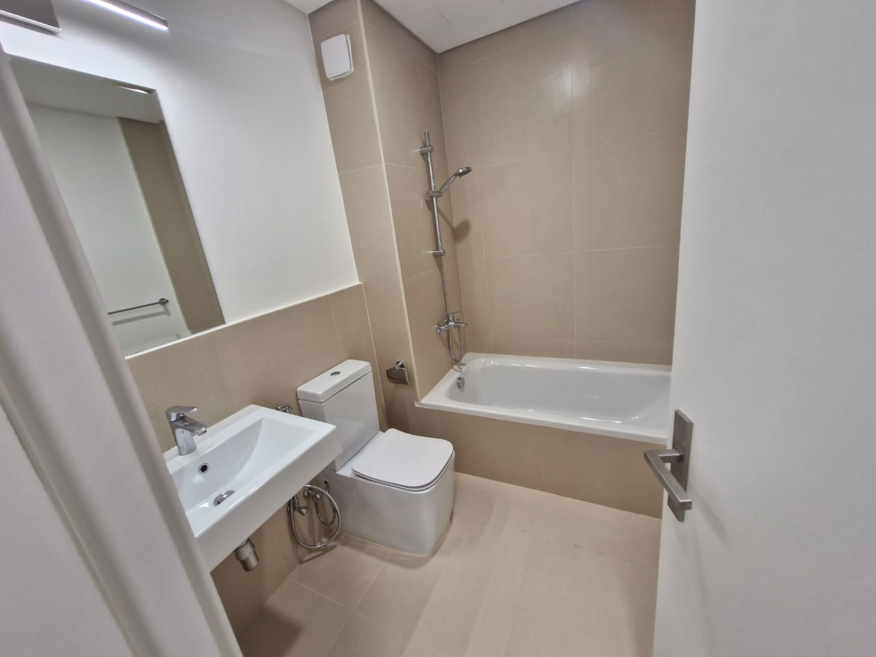 ✨ Luxurious Duplex for Sale in Sedra (Roshn) 🏡